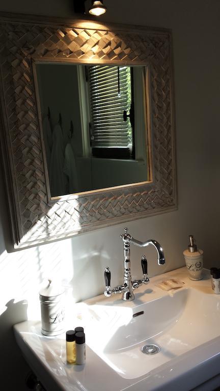 Les Buis De Boscherville Gite Henouville Room photo